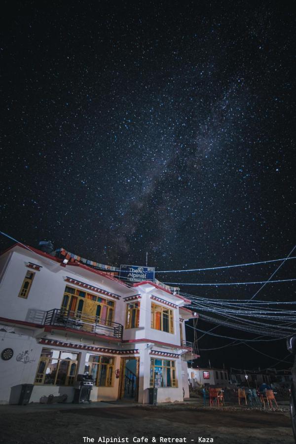 The Alpinist Cafe And Retreat Hotel Каза Екстериор снимка