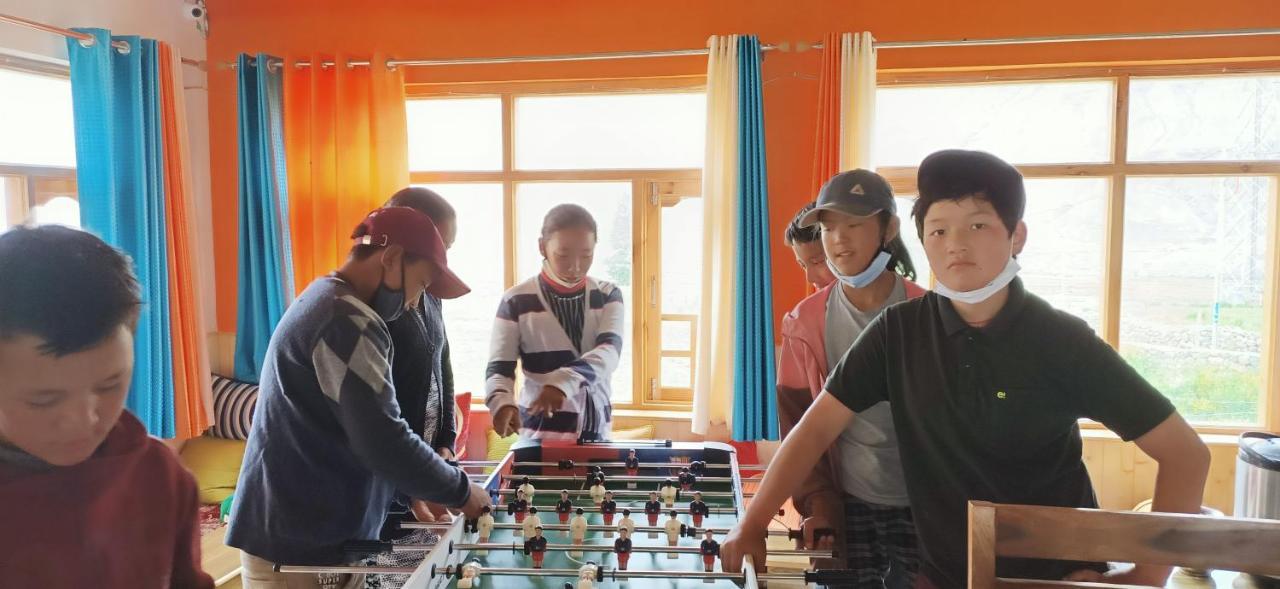 The Alpinist Cafe And Retreat Hotel Каза Екстериор снимка